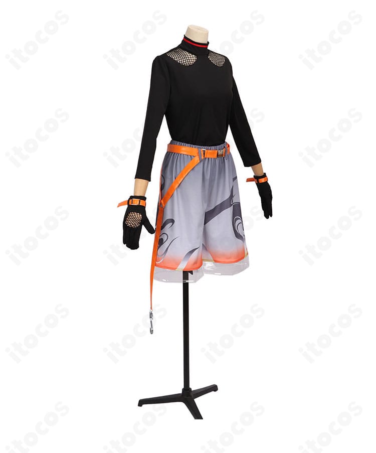 にじさんじ 北見遊征 コスプレ 黒長袖トップス 側面。袖のラインと身頃のフィット感が分かるサイドビュー。