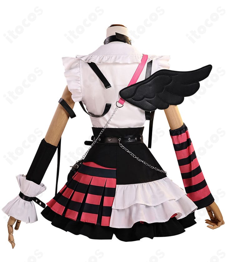 ホロライブ 兎田ぺこら コスプレ衣装の背面図。堕天使モチーフの翼付きデザインが際立つ。