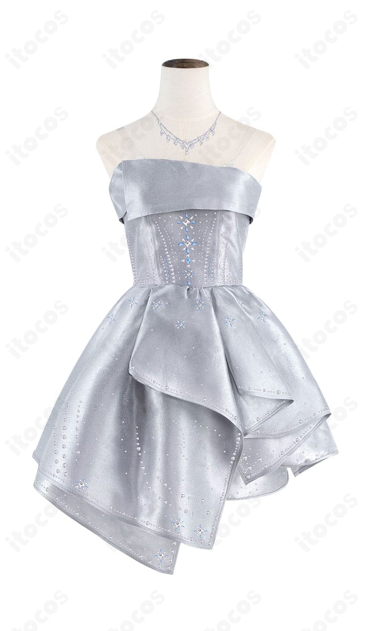 恋と深空 花への誓い コスプレ衣装の正面全体図。プレイヤーの純白ドレスを高再現し、イベント・撮影会に適したシルエットを確認。