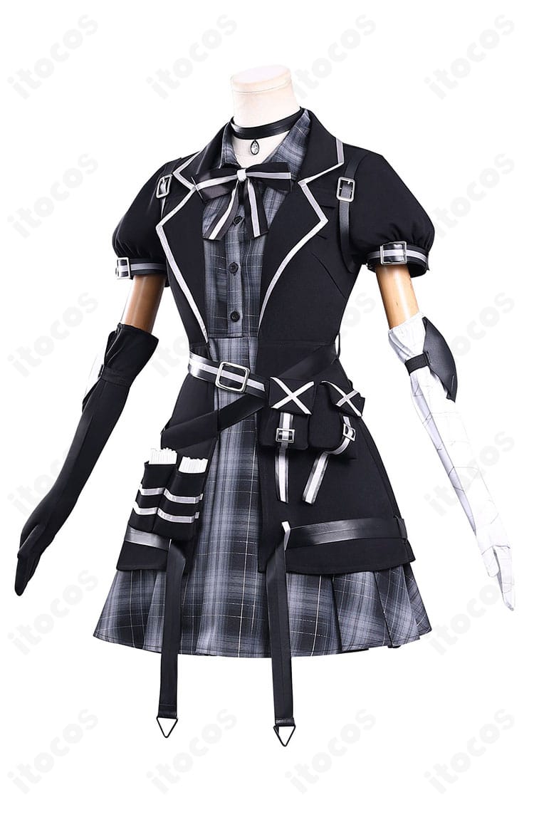 魔法少女ノ魔女裁判 黒部ナノカ コスプレ衣装の側面。立体裁断による肩〜ウエストラインと丁寧なステッチを確認できる。