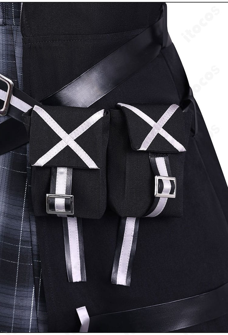 黒部ナノカ コスプレ衣装の腰飾りディテール。上品なアクセントが加わり、コスプレ映えするポイントに。