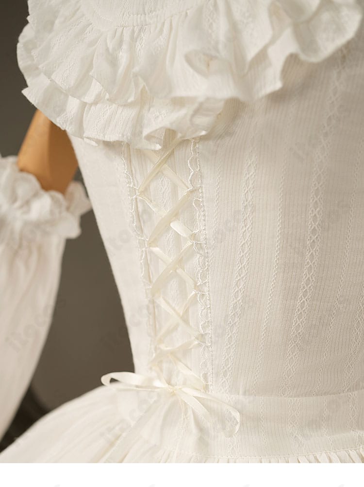 初音ミク ヴィンテージドール衣装の背面装飾ディテール。アンティーク調意匠を丁寧に表現