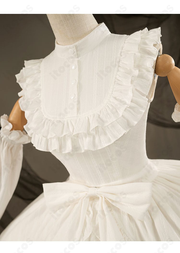 初音ミク ヴィンテージドール衣装の襟元と胸元装飾のクローズアップ。繊細なレースとリボンのディテール