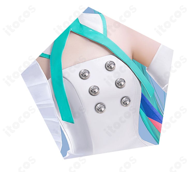 初音ミク 10周年ライブ衣装の襟元ボタン装飾アップ。丁寧な縫製とメタル調ボタンで高級感を演出。