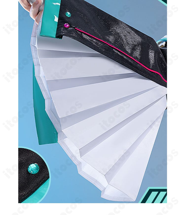 初音ミク コスプレ 衣装の袖口装飾アップ。繊細なステッチとアクセントカラーのコントラストが印象的。