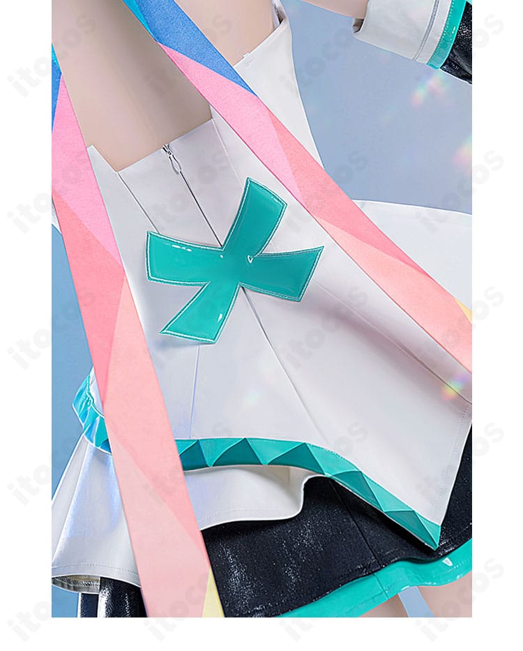 初音ミク HATSUNE MIKU EXPO 10th 衣装の背面装飾。背中の意匠まで忠実に再現した高完成度の写真。