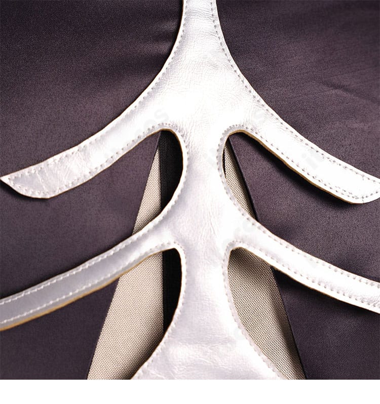 原神 ロノヴァ 死の執政 コスプレ衣装の背面装飾。重厚な意匠で高い再現度を実現。