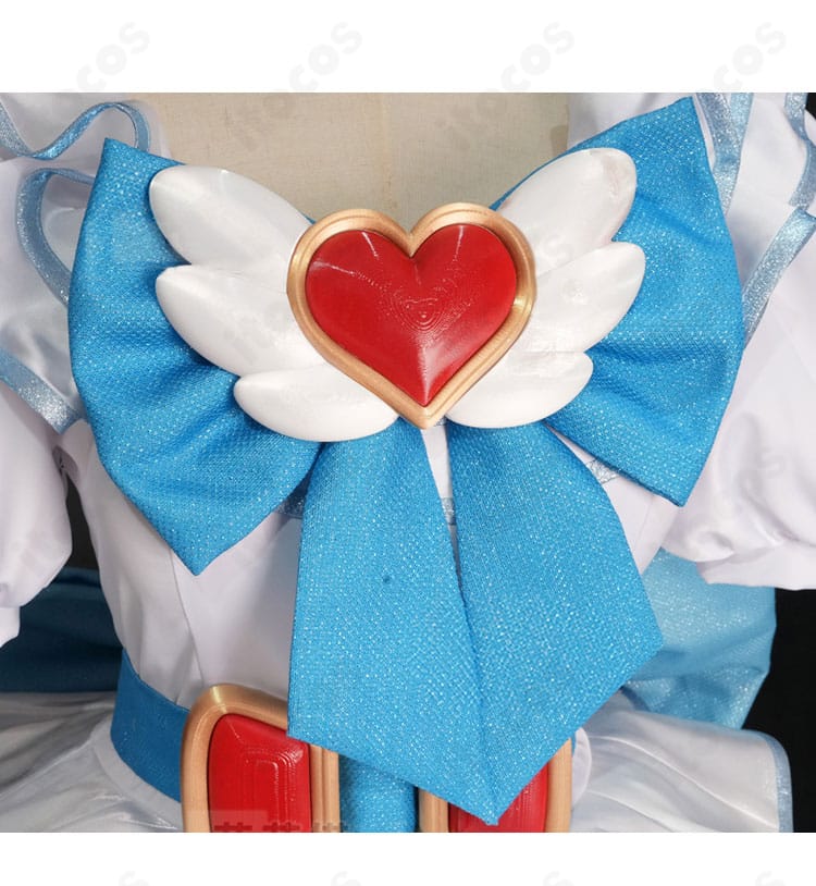 プリパラ 白玉みかん コスプレ衣装の胸元ディテール。ハート装飾とリボンの立体感でラブリーさを強調。