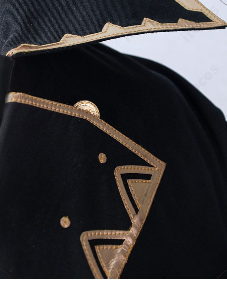 原神 ディルック コスプレ 外套の襟飾りディテール。メタル調パーツと縁取りの丁寧な仕上げ