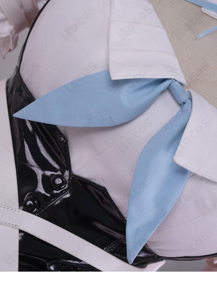 結城さくな 猫メイドの襟まわりレースと縁取りのステッチが分かる細部画像