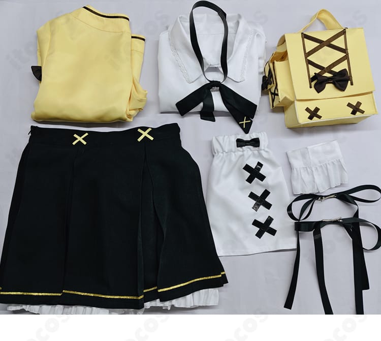 衣斐レナ コスプレ衣装セット内容。コート、シャツ、黒スカート、白スカート、髪飾り、レッグカバーの6点を並べた確認用写真。