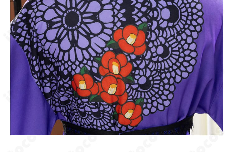 藤堂ユリカ衣装 背面の柄配置と和風ゴシック装飾の詳細