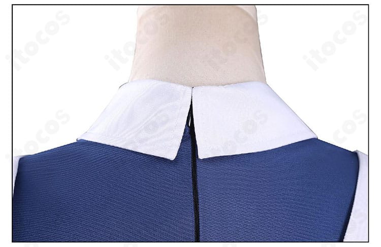 メイド服コスプレ衣装 背面ジッパーのクローズアップ。着脱のしやすさ