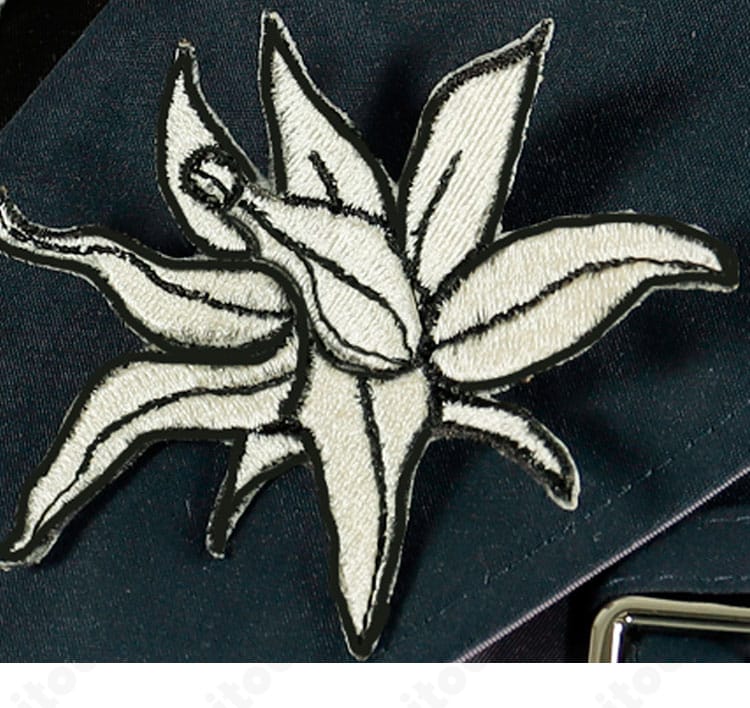 大鈴木くらら 私服コスプレ衣装 花柄風装飾のクローズアップ｜高級感ある仕上がり