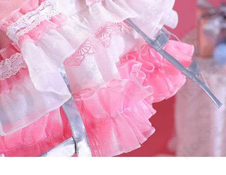 暁山瑞希 ハイド・クリノリン スカートレースの拡大。エレガントなレースの質感と模様