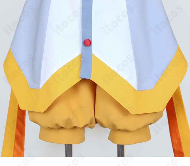 兎山大福 映画ver. コスプレ衣装のジャケット裾装飾。映画の雰囲気を活かした意匠。