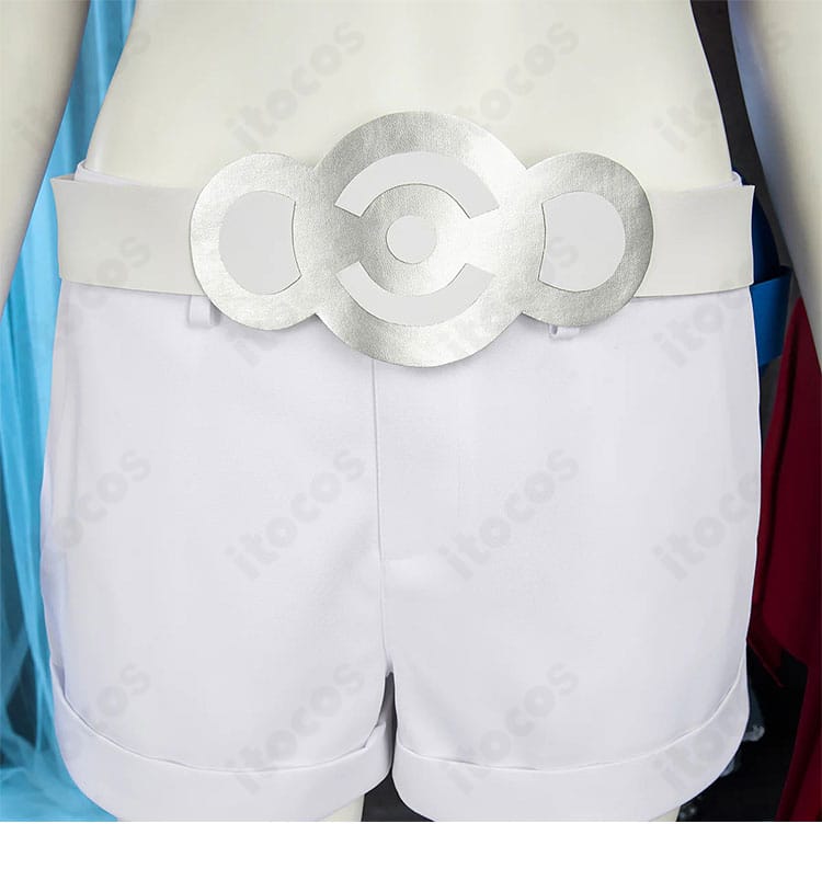 タウニー ショートパンツ 装飾詳細。生地の質感と縫い目、裾の処理を確認できる。