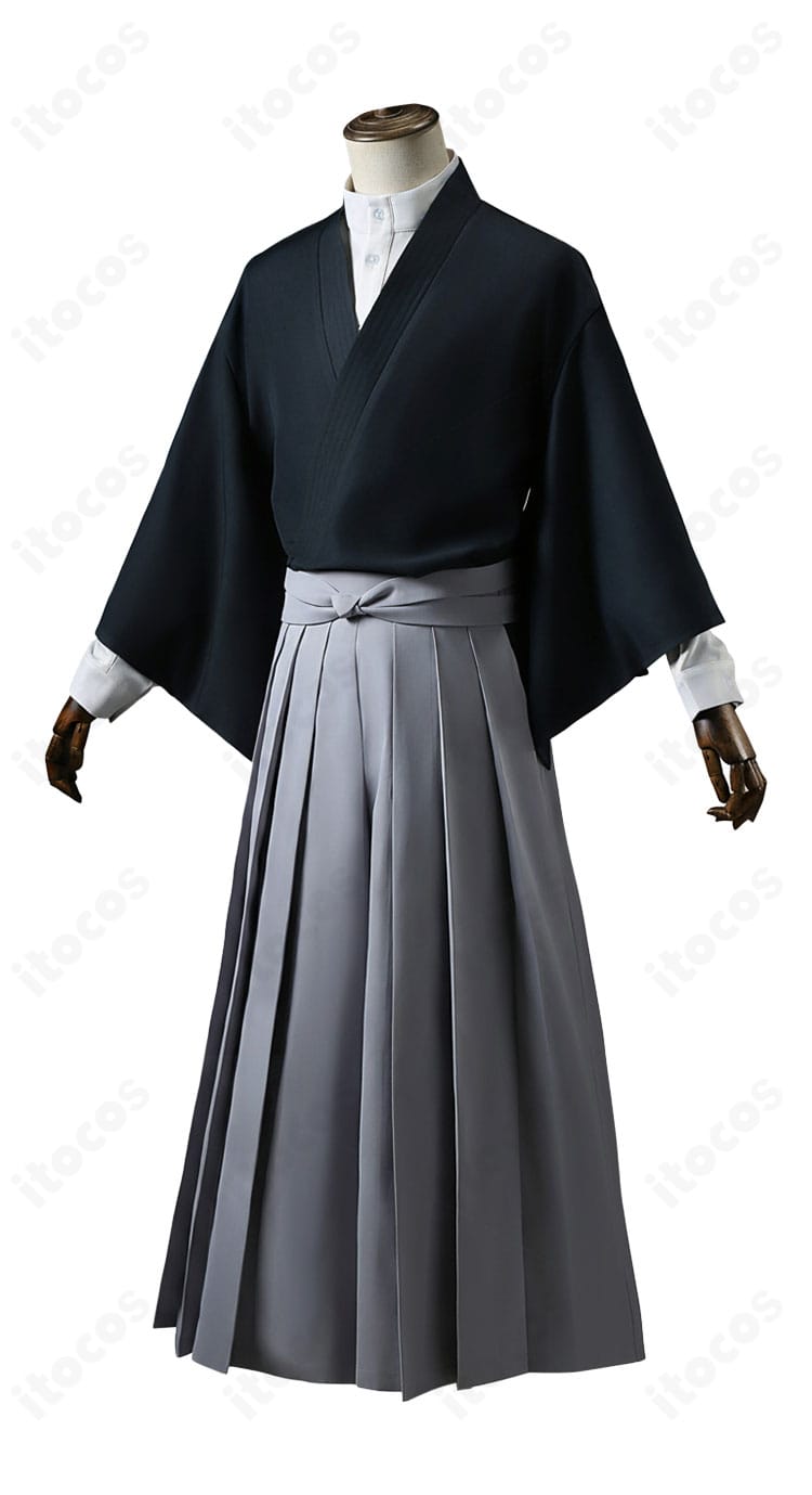 禪院直哉 コスプレ衣装の側面図。斜襟の角度と袴の落ち感、ラインの美しさを示すシルエット。