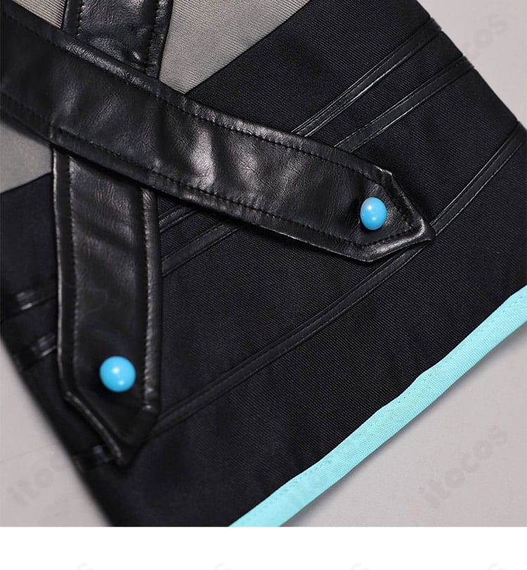 初音ミク衣装 袖口細部アップ｜柔らかな素材感と整った縫い目