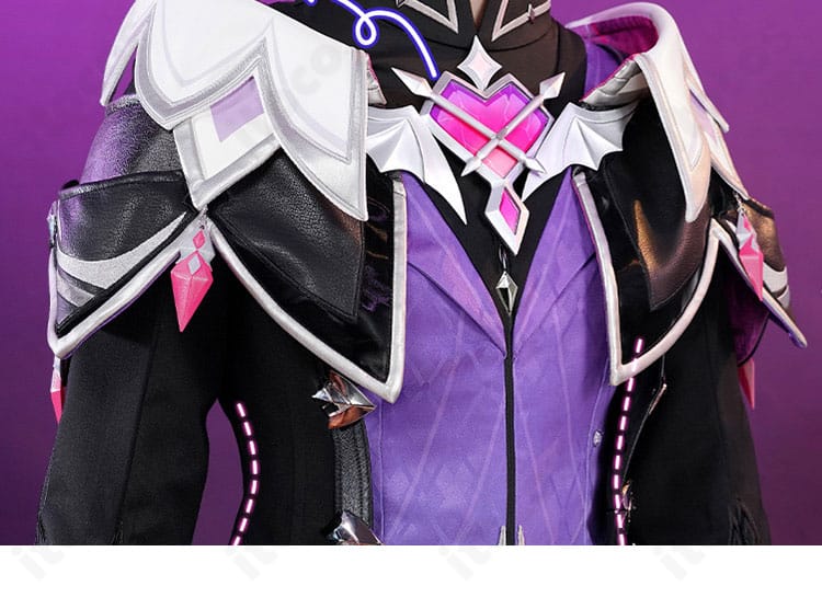 原神 ドゥリン人間形態コスプレの前襟装飾アップ。胸元パーツと縁取りステッチの質感が分かる画像