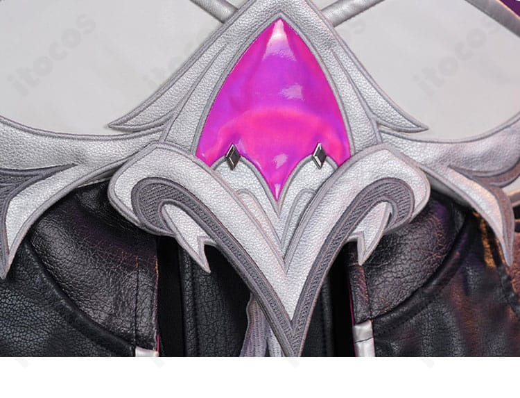 ドゥリン（悪龍）人間形態コスプレ衣装の装飾パーツ詳細。胸飾り・神の目飾りの質感比較アップ