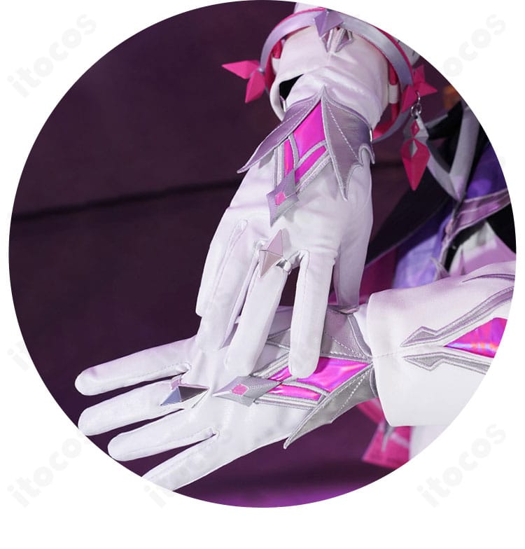 ドゥリン（悪龍）人間形態コスプレの手袋・手甲飾りディテール。素材の切替と装着感を示す画像