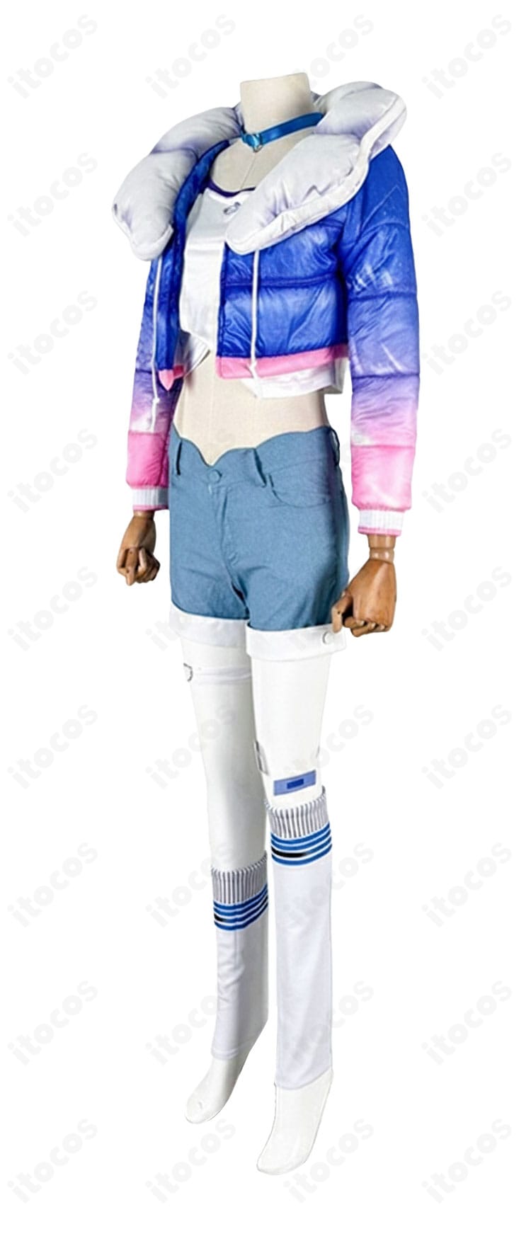 ホロライブ こぼ・かなえる 私服コスプレ衣装の左側面。装飾パーツ配置とシルエットの再現度を示すディテール