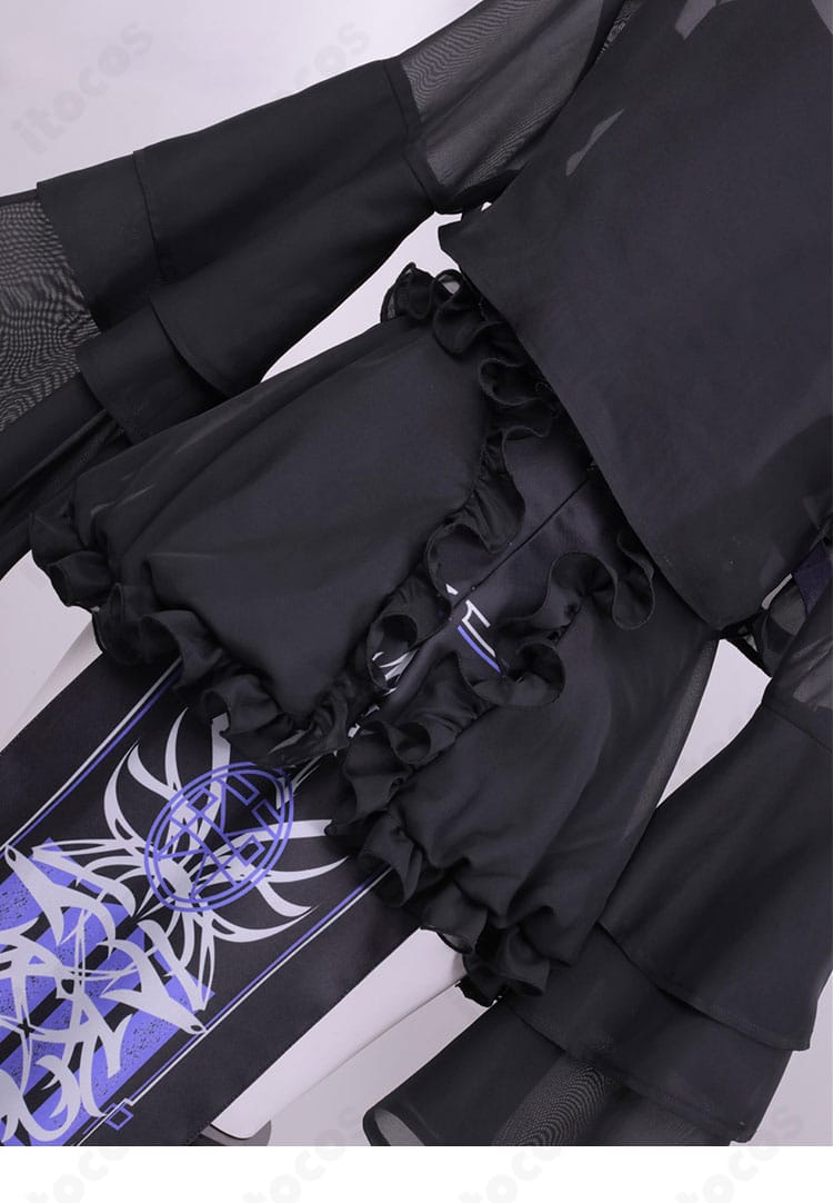 スカートレース装飾の近接ディテール（ラプラス・ダークネス）