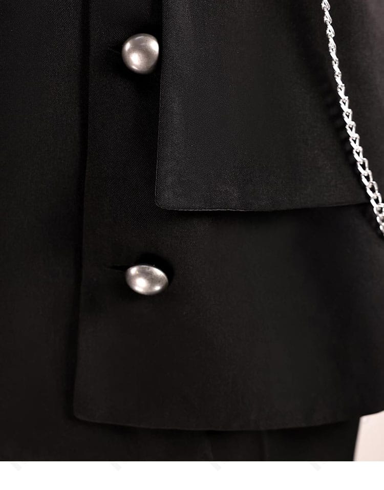 にじさんじ 葛葉 ヒットマン衣装 コスプレ ボタン装飾のアップ写真