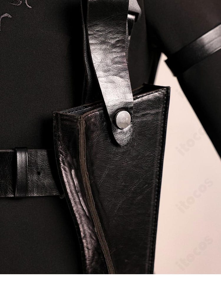 葛葉 ヒットマン衣装 コスプレ 腰回り装飾と意匠のアップ