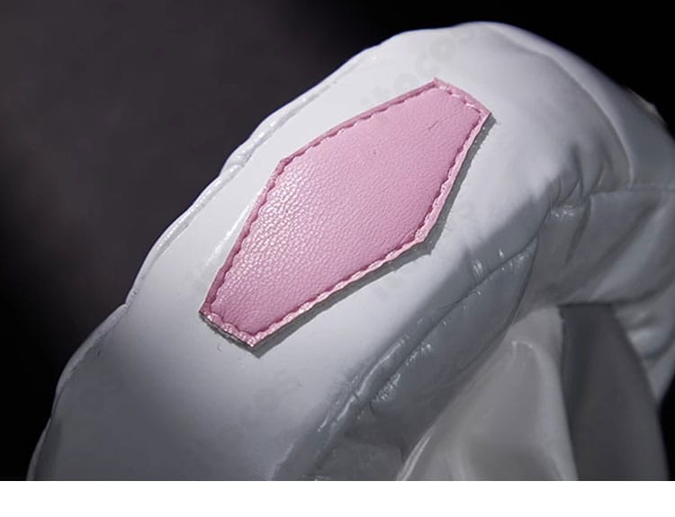 プラグスーツ腕部ディテール｜手袋と腕パーツの意匠・縫製表現が分かるクローズアップ