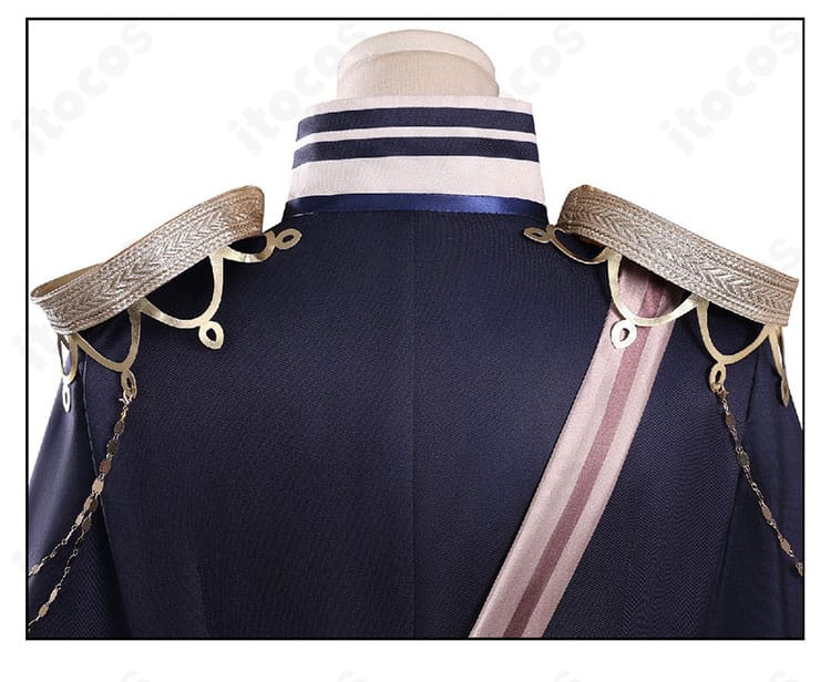 蓮見レイア衣装の背面装飾ディテール。チェーンと飾りパーツの再現度を強調