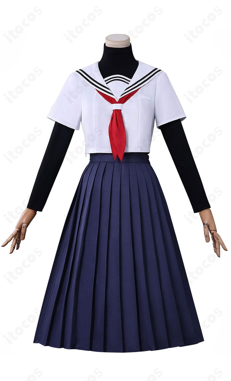 正面からの八百歳比名子コスプレ。襟元・胸ポケット・黒袖の切り替えを確認できる高再現の制服シルエット。