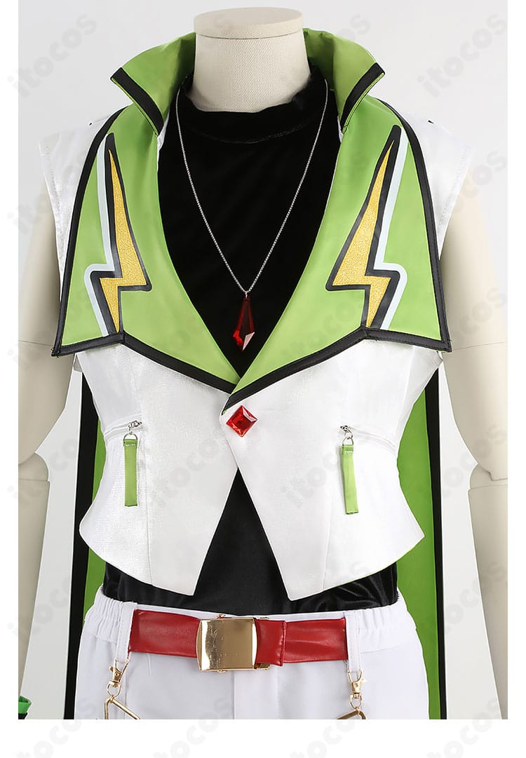 襟元の装飾ディテール。魔法使いユニットらしいモチーフとカラーで存在感を演出。