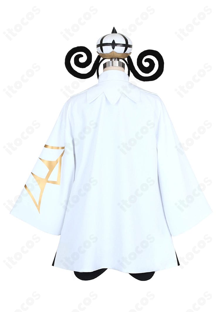 ムク衣装の背面。バックファスナーや裾の広がり、ベルトの後ろ留め位置が確認できる背面写真。