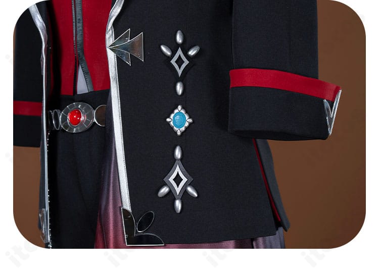 襟元装飾のディテール。リボンと留め具の配置が分かるクローズアップ