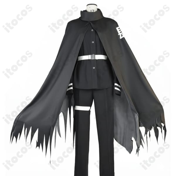 中世風マントのコスプレ衣装。軽やかで動きやすく、ダークでクールに撮影映えします
