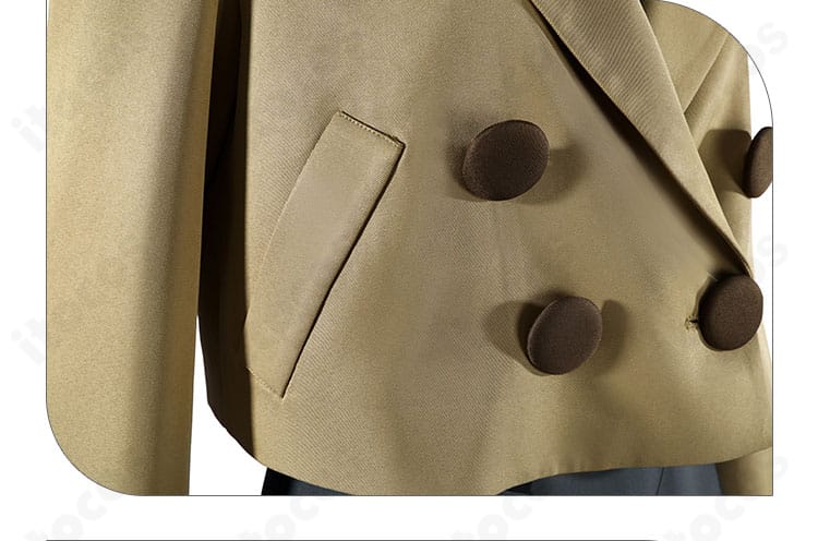 ポケット周りの装飾ディテール。口布と縫製ラインの拡大