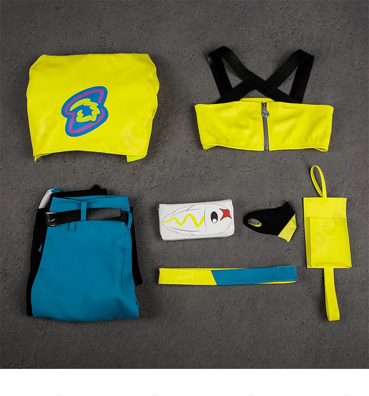 セット内容6点（パーカー・チューブトップ・パンツ・ポーチ・マスク・ベルト）の一覧