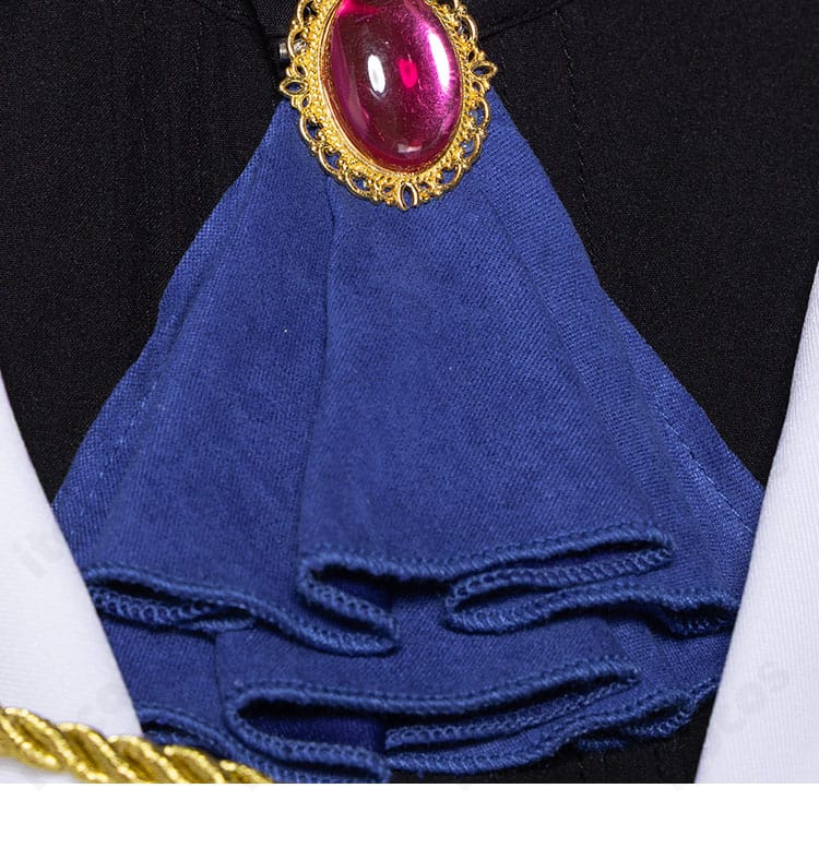 スカーフ・ネクタイ風の首元アクセントのアップ