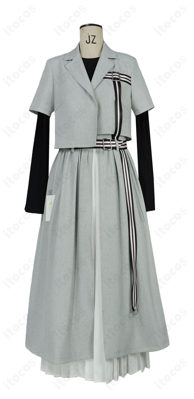 千早愛音『端程山』衣装の正面。直線的なラインと配色バランス、ステージ映えするフロント構成を確認できる画像