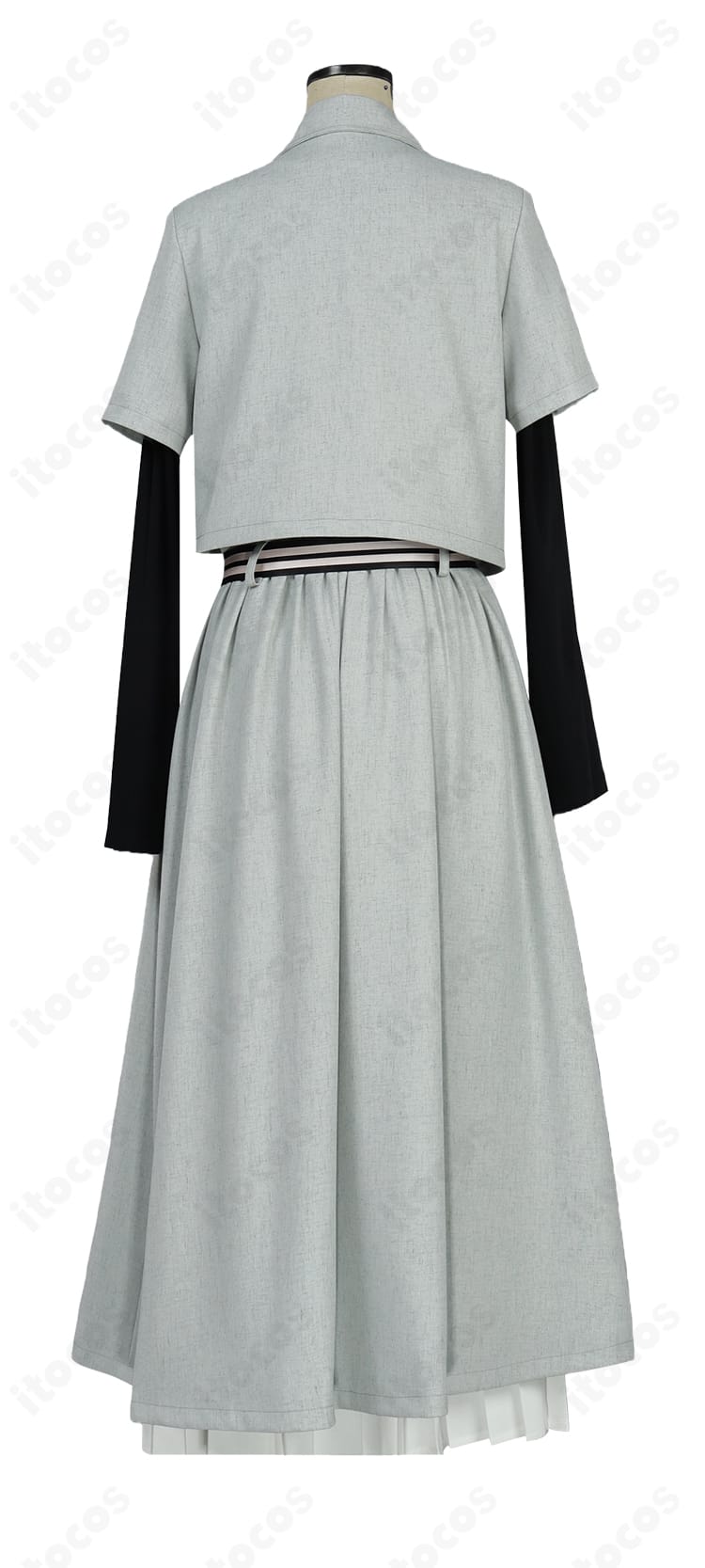 千早愛音『端程山』衣装の背面ディテール。背中から裾にかけてのラインと装飾配置を確認できる画像