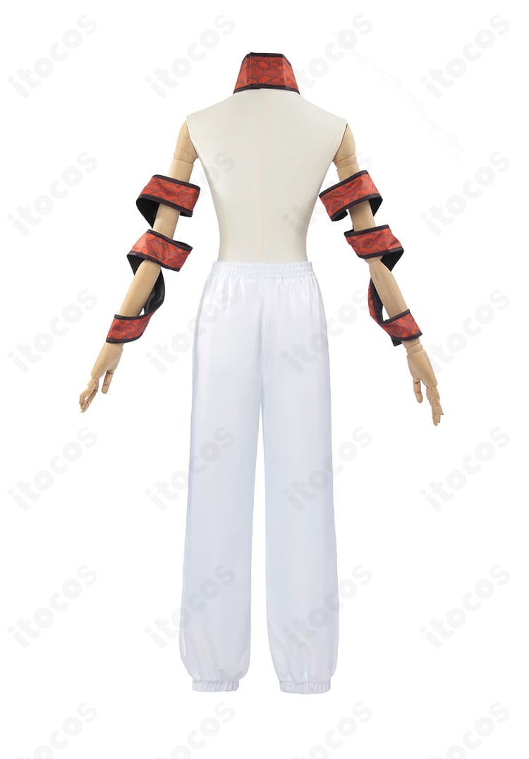 白色系装飾の背面ディテール（縫製と形状保持の仕上げ）