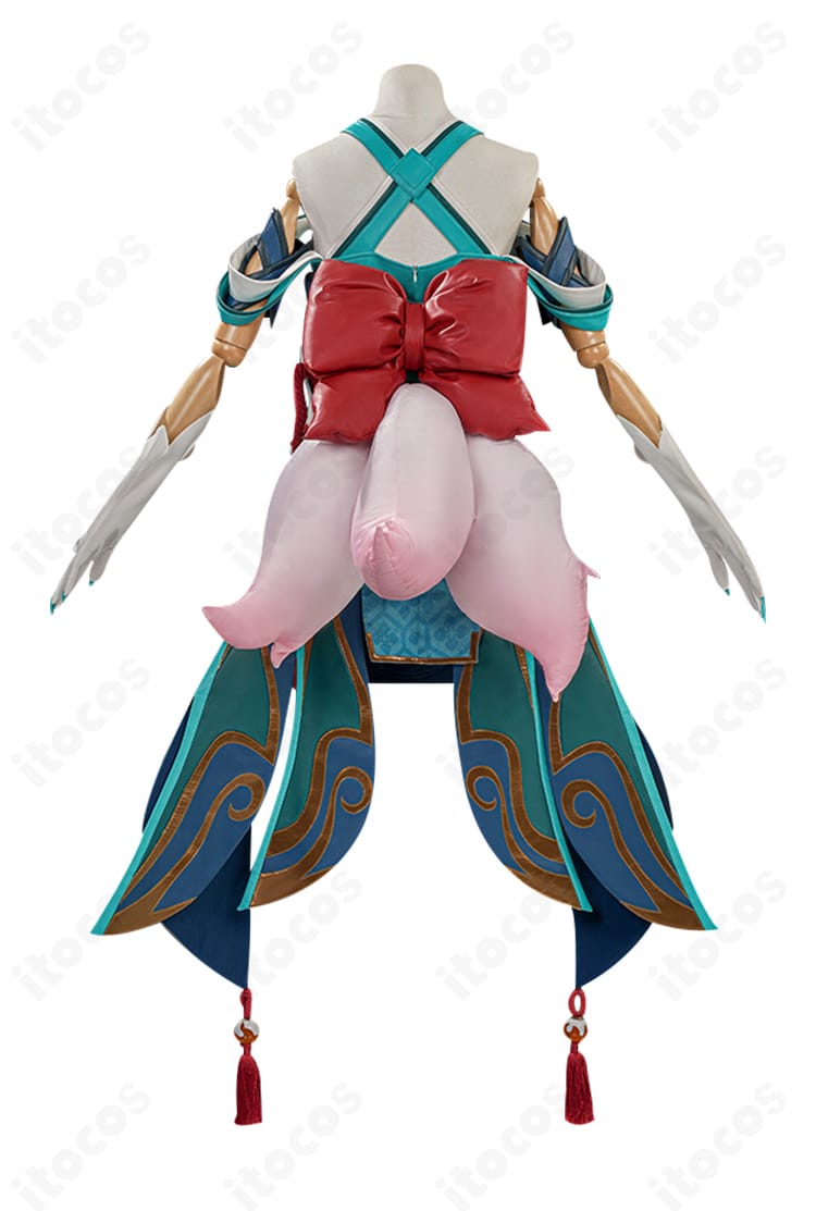 キリコ イナリの神 コスプレ衣装の背面。大きな赤い蝶結びと背面シルエット