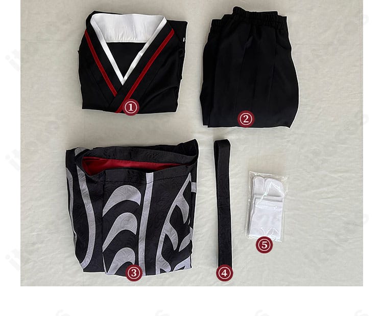 鬼滅の刃 鬼舞辻無惨 コスプレ衣装のセット内容一覧。トップス・インナー・袴・ベルト・靴下の5点が揃う構成。