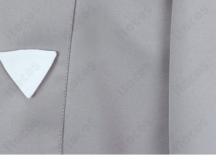 グリ衣装の生地アップ。薄手で通気性が良く、着心地と見映えを両立した素材感。