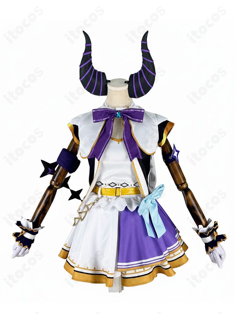 ラプラス・ダークネス アイドル衣装の正面全体図。シルエットとカラーリング、胸元装飾を確認可能。