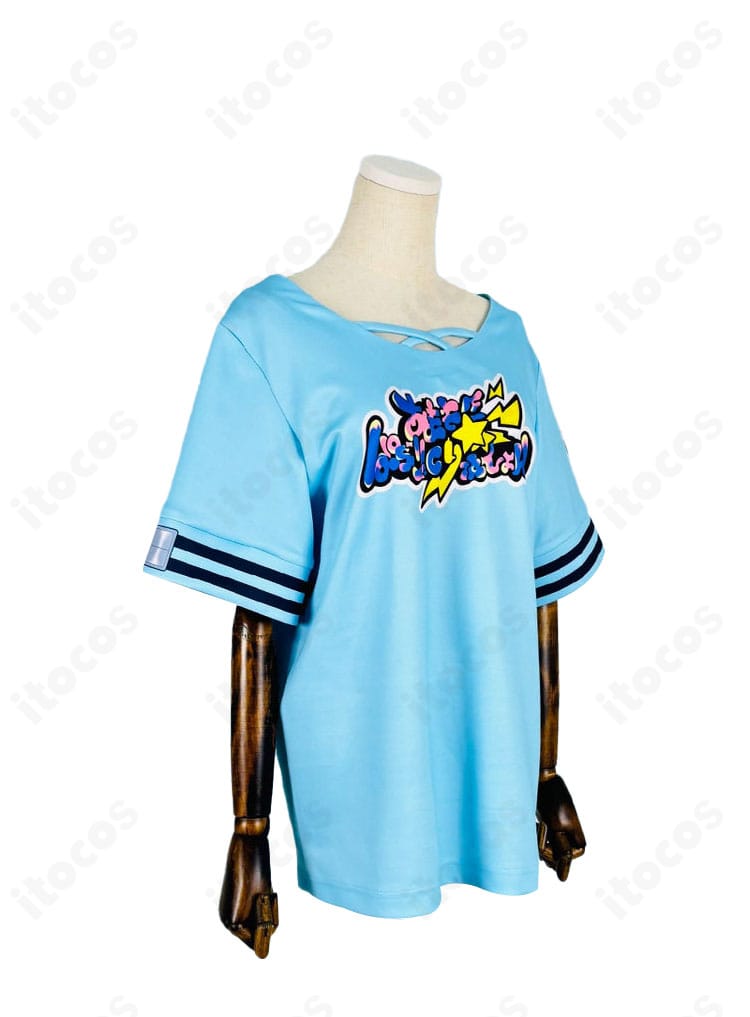 ホロライブ 水宮枢 Tシャツ私服コスプレ衣装の右側シルエット。普段着感覚で動きやすい軽やかなライン