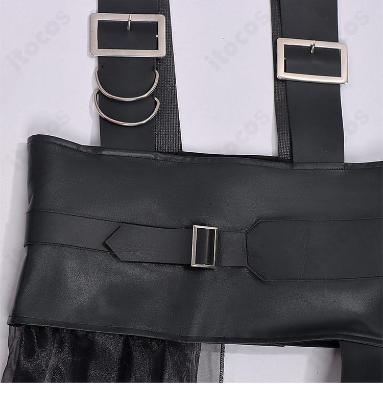 酒寄彩葉コスプレの紐装飾ディテール。結び位置と長さがキャラクターらしさを引き立てるポイント。