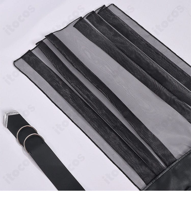 酒寄彩葉コスプレの裾デザイン。動きで揺れる軽やかなラインと縫製の仕上がり。